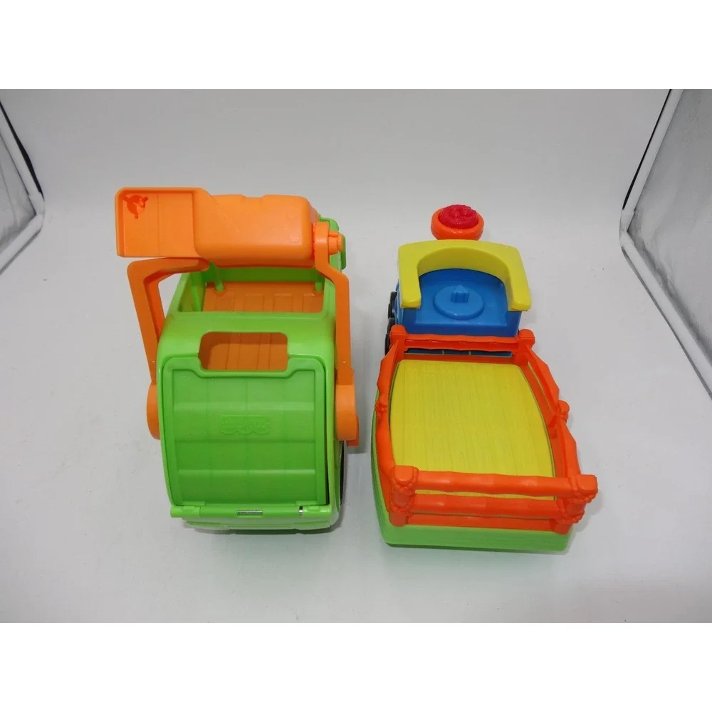 Fisher Price Little People Recycling Garbage Truck‎ Choo-Choo Zoo Train